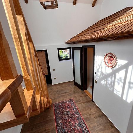 Famives Vendeghaz Bed & Breakfast Racu Luaran gambar