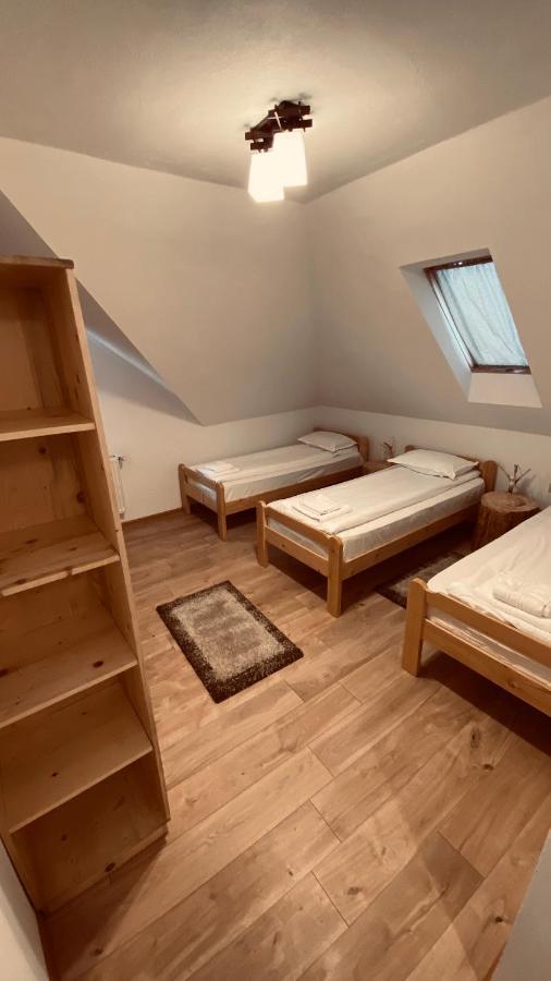 Famives Vendeghaz Bed & Breakfast Racu Luaran gambar