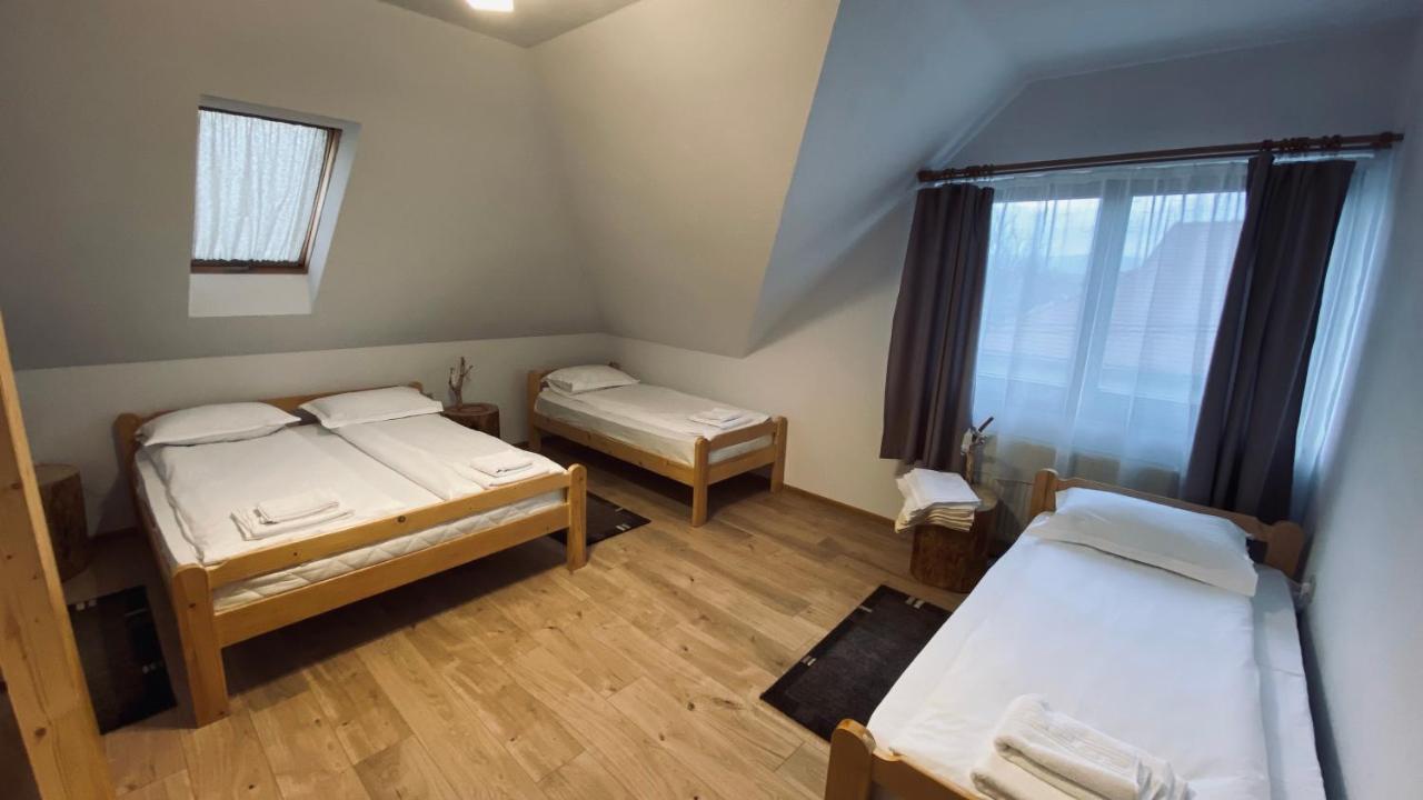 Famives Vendeghaz Bed & Breakfast Racu Luaran gambar